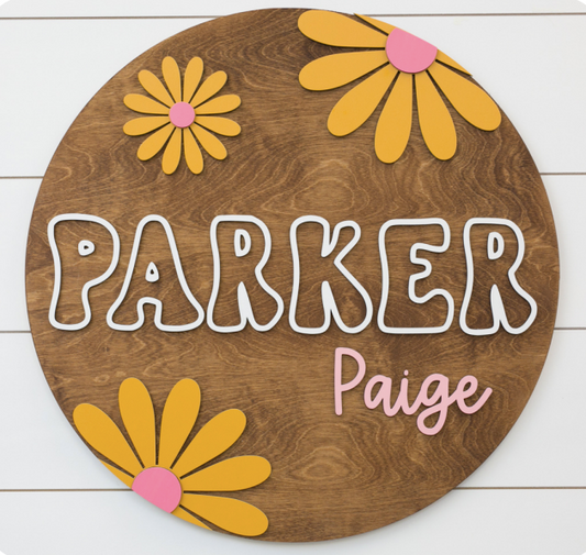 Sugar + Maple Round Personalized Name Sign | Retro Daisy