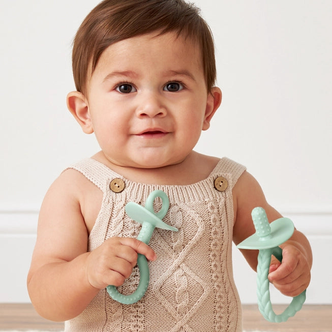 Itzy Pre-Feeding Teether Set™