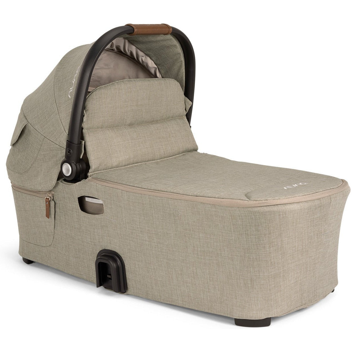 Nuna Demi Next Bassinet + Stand